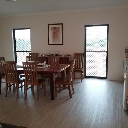Fraser Views Bed And Breakfast River Heads Esterno foto